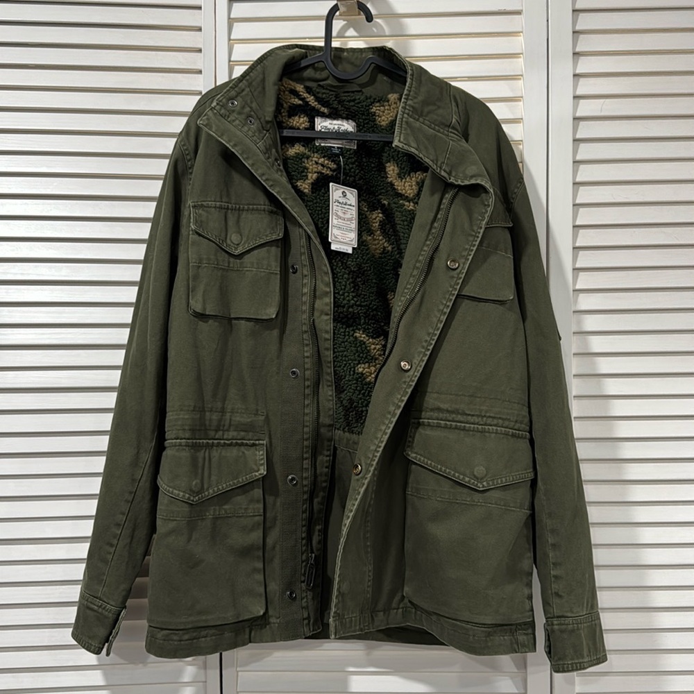 Flag & Anthem size small  Green Springchill Sherpa lined Jacket